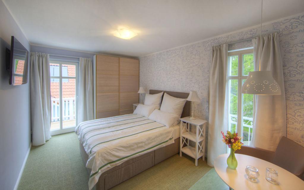 Luisa Apartahotel *